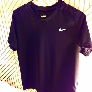 Boys Nike dry fit black tee, sz Large